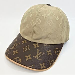 ✨️Authentic Louis Vuitton Monogram Hat